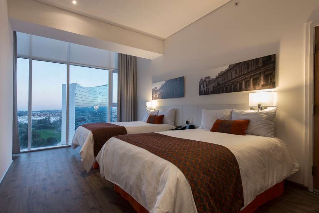 Camino Real Puebla Hotel & Suites Ruang foto